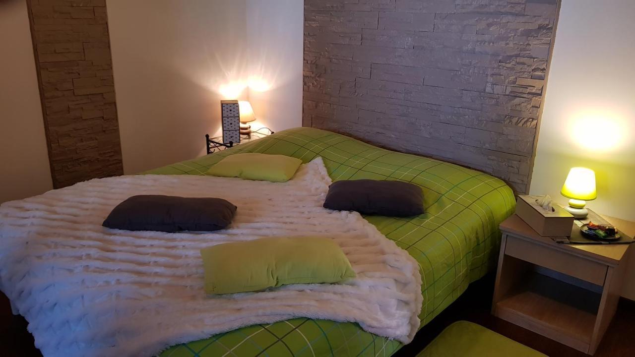 Appartement Domaine Des Rigaud à Garchizy Extérieur photo